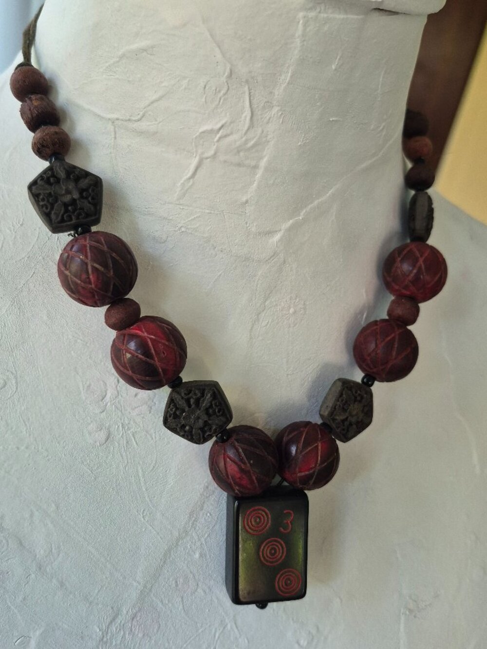 One-of-a-kind Necklace carved Brown and Red Cinnabar beads with Mahjong 3 Tile - Picture 3 of 8